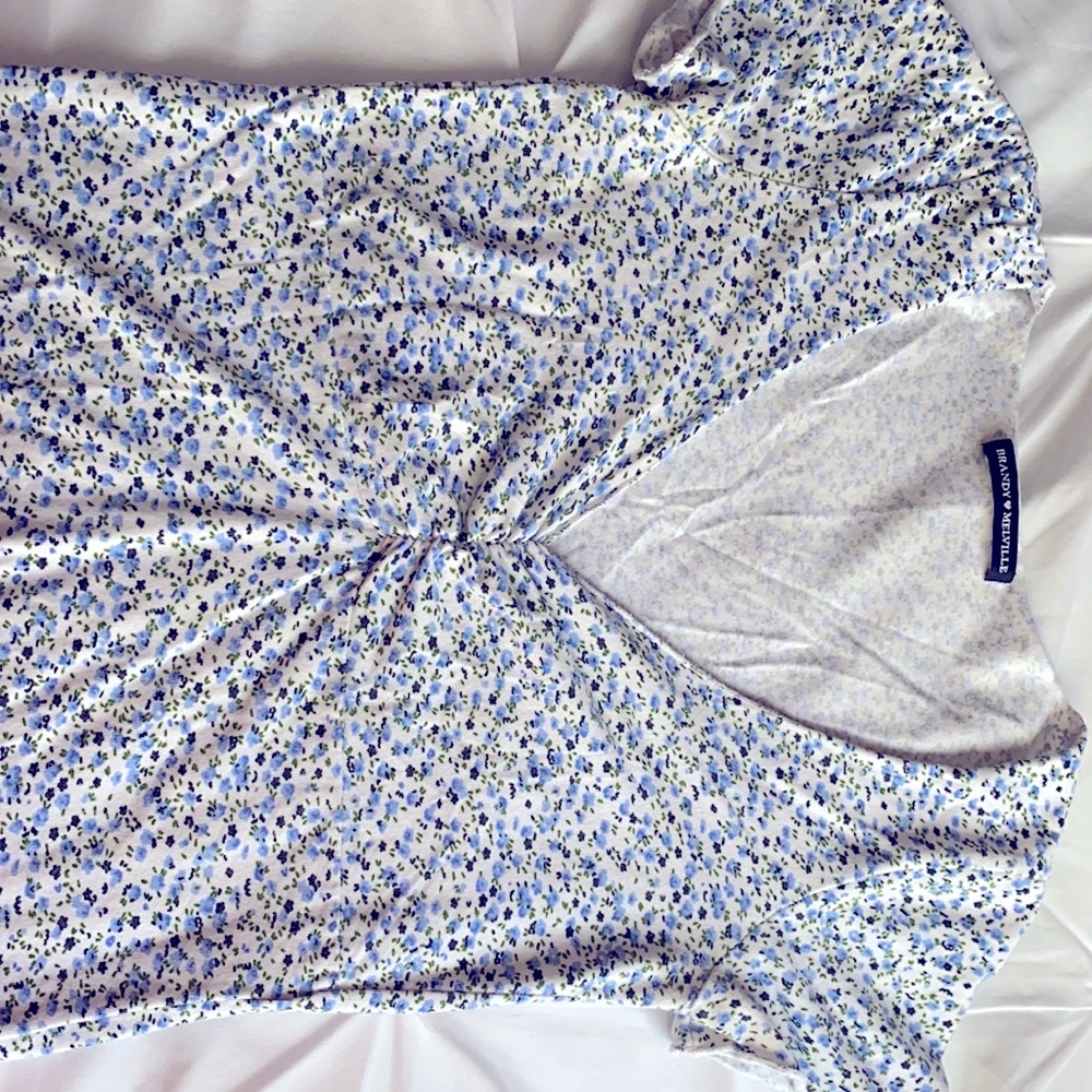 Brandy Melville crop top